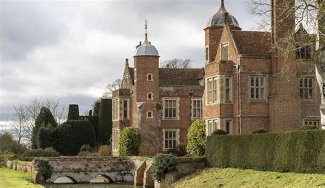 Stowmarket to kentwell hall It includes the hall, outbuildings, a rare-breeds farm and gardens